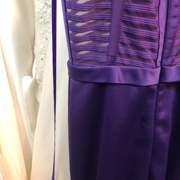 Cut-Out Sleek Sexy Prom Dress, Size 2, Leg Slit, Pageant Formal Mermaid Trumpet - Picture 5 of 6